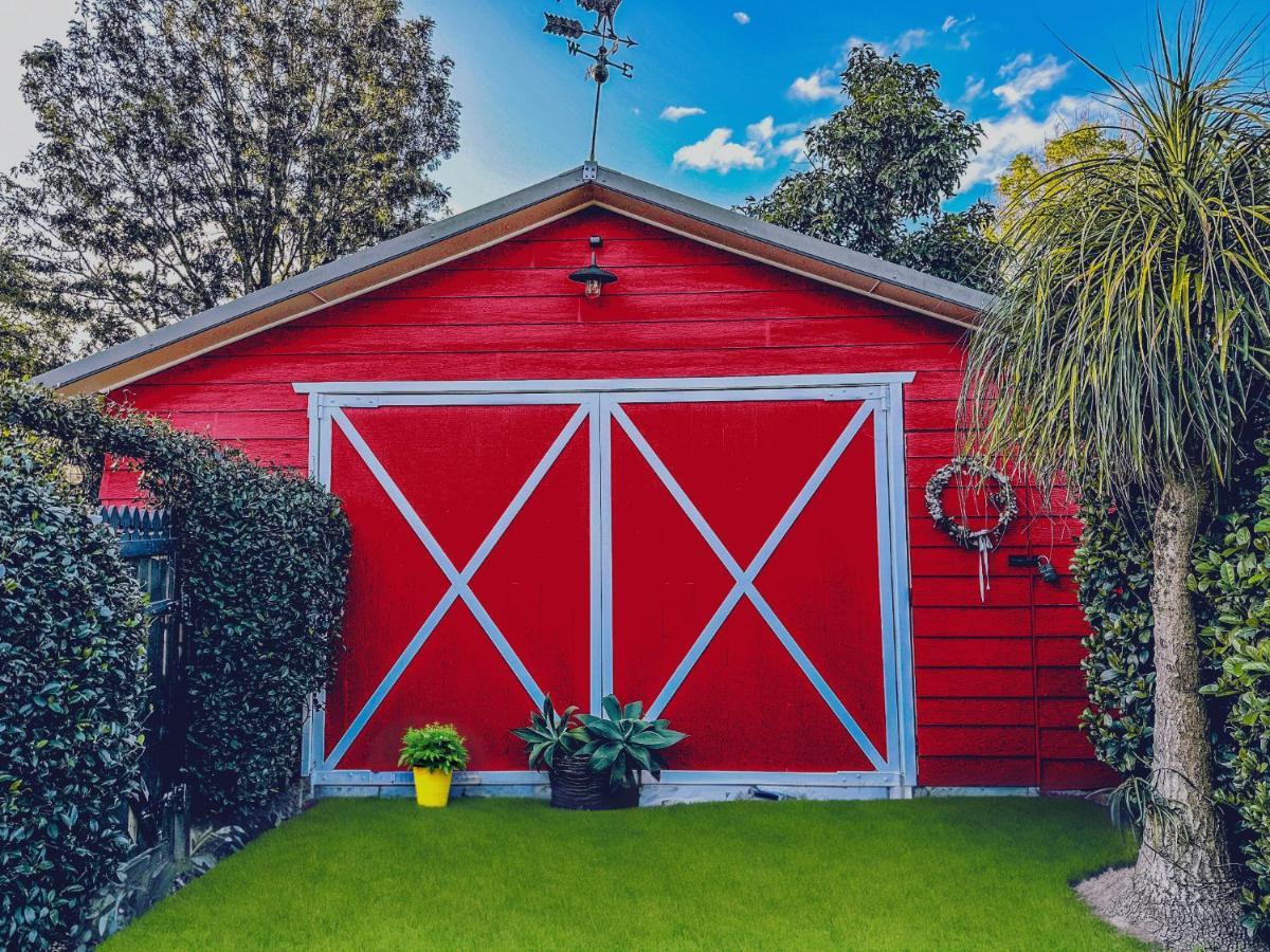 The Red Barn Right In The Heart Of Historic Berry Apartment Exterior photo